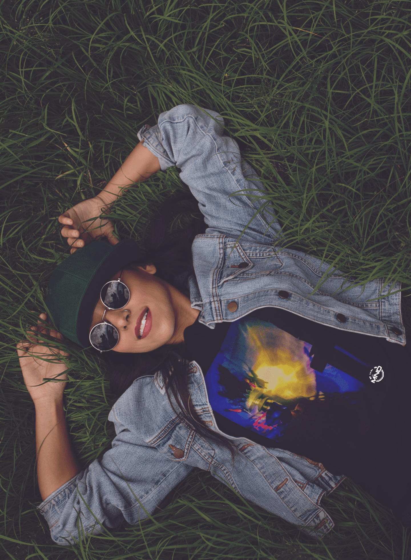 Unisex organic cotton Tunnel of light t-shirt